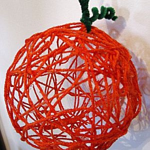 Yarn Pumpkin – Naturally Educational